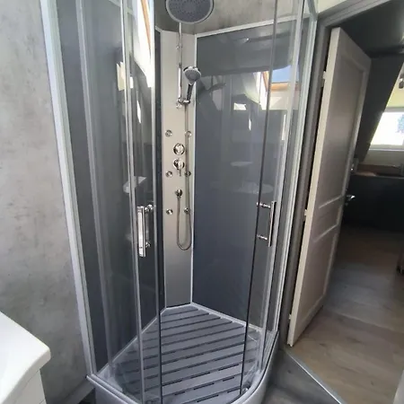 Apartment - Etoile Des Neiges - Refait A Neuf - 2 Wifi - Randonnee La Roche Des Fees La Bourboule