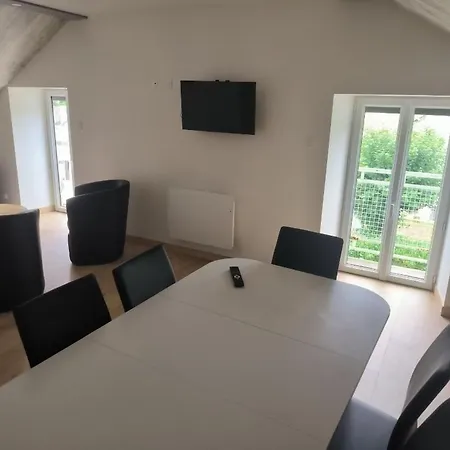 Apartment - Etoile Des Neiges - Refait A Neuf - 2 Wifi - Randonnee La Roche Des Fees La Bourboule