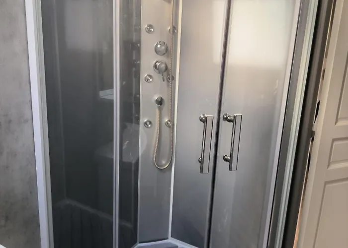 - Etoile Des Neiges - Refait A Neuf - 2 Wifi - Randonnee La Roche Des Fees Апартаменты Ла-Бурбуль